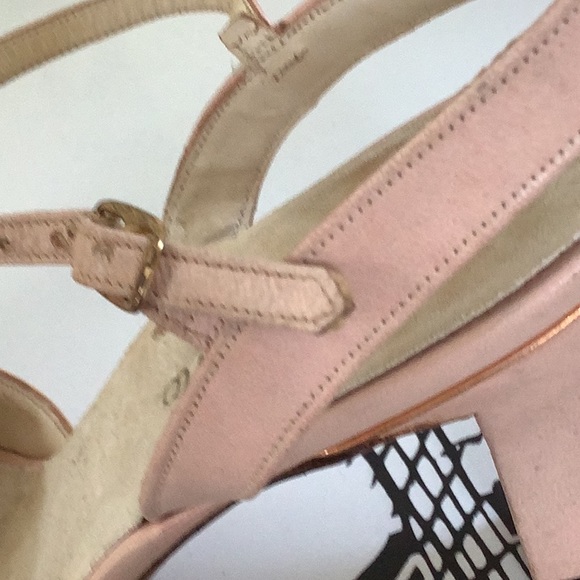 Vintage 1977 Pink Soft Leather Sling Back Chunky Heels with delicateRoseGold - Picture 7 of 9